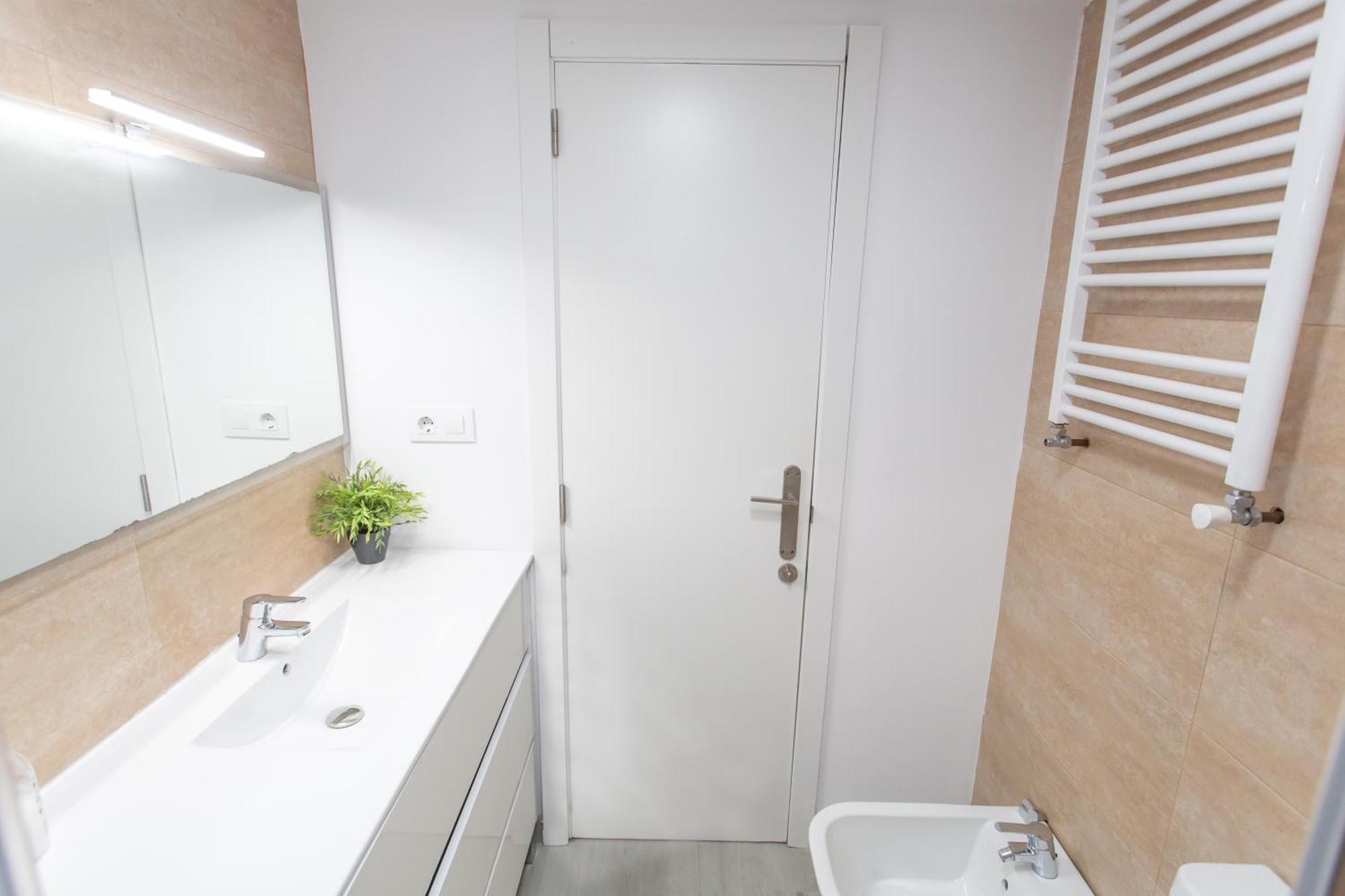 Vlc - Tranquilo Apartamento En Plaza Cisneros فالنسيا المظهر الخارجي الصورة